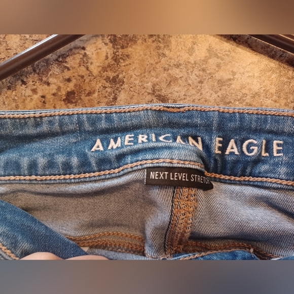 American eagle next level stretch distressed  jegging size 8 - Picture 3 of 4